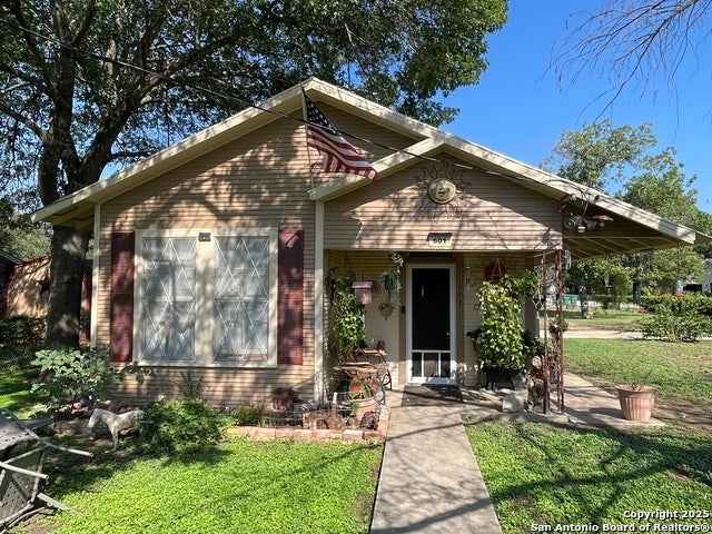 601 Berlin Street, Castroville