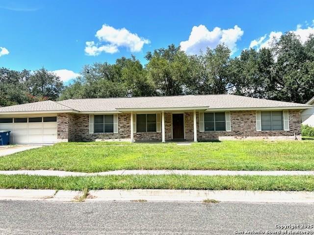 901 Newhall, Beeville