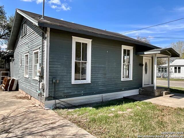 709 N Jefferson, Beeville