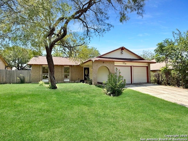 9254 Ridge Town, San Antonio