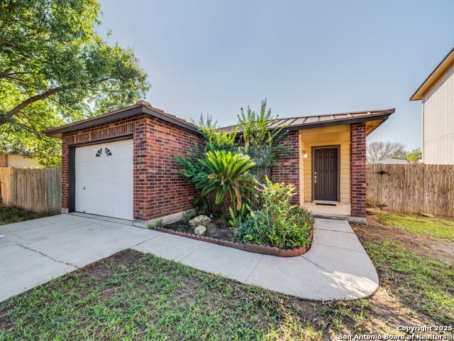 7742 Alverstone, San Antonio