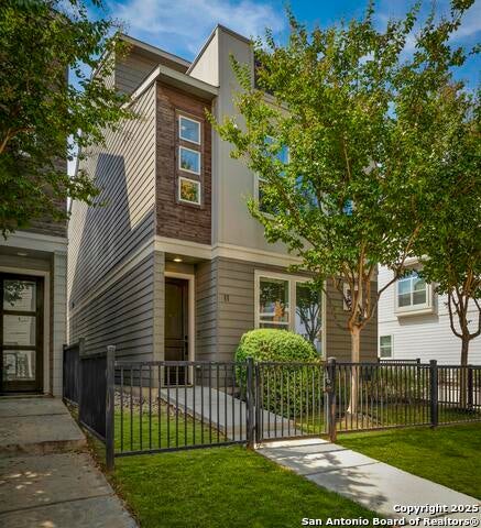 430 N Clay St Unit 11, San Antonio