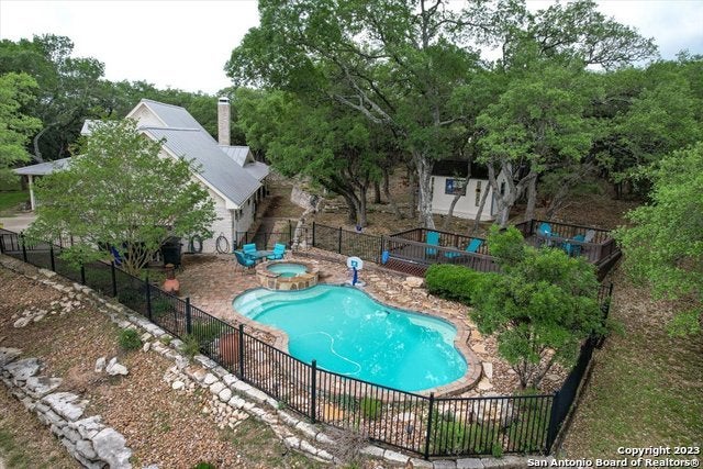 1241 Village Top, Canyon Lake