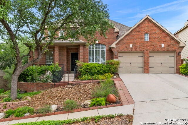 8607 Solano, Helotes