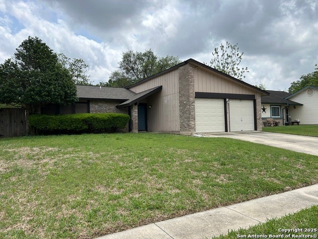 5938 Kissing Oak St, San Antonio