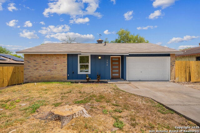 204 Green Meadow, Converse