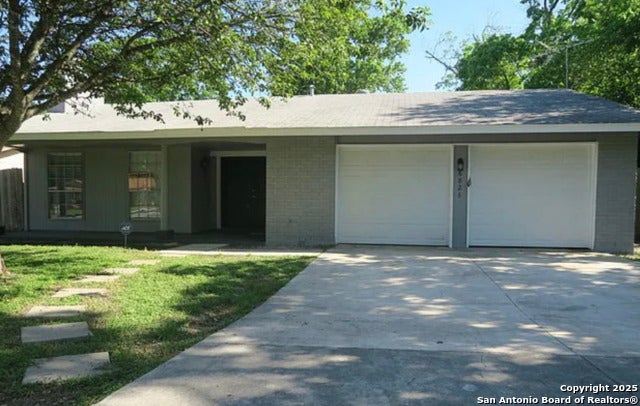 6826 Burnley, San Antonio