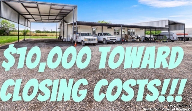 1602 Chaparral, Pearsall