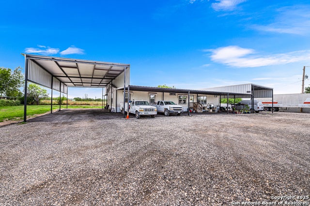 1602 Chaparral, Pearsall