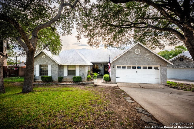 5926 Woodridge Oaks, San Antonio