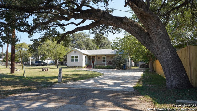 1120 Aransas, Kerrville
