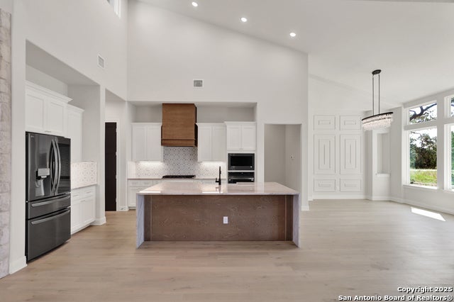 775 Maximino Ridge, Bulverde