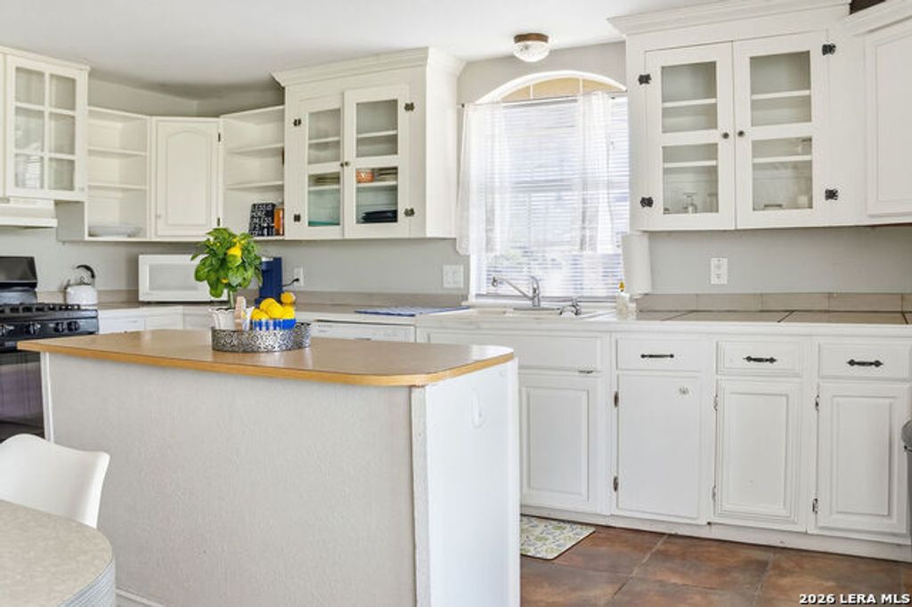 116 Matlock, Poth