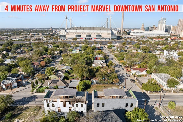 412 S Hackberry St, San Antonio