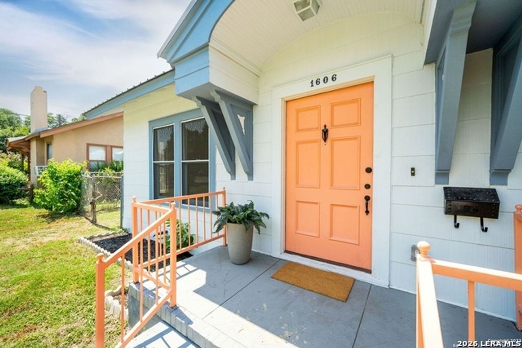 1606 W Mulberry Avenue, San Antonio