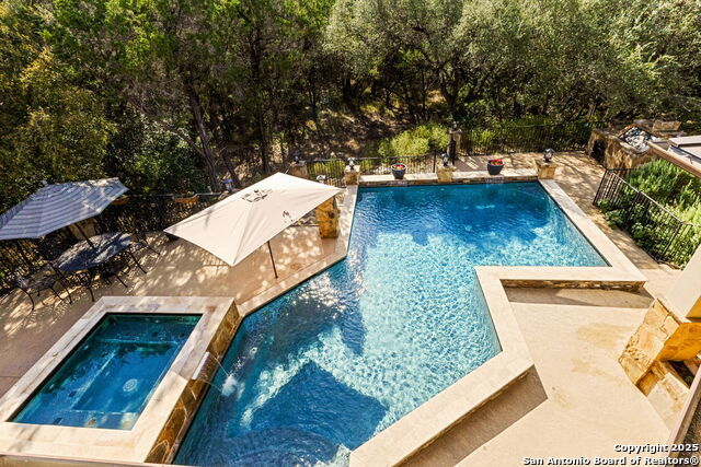 633 Riverforest, New Braunfels