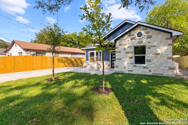 618 S San Gabriel, San Antonio
