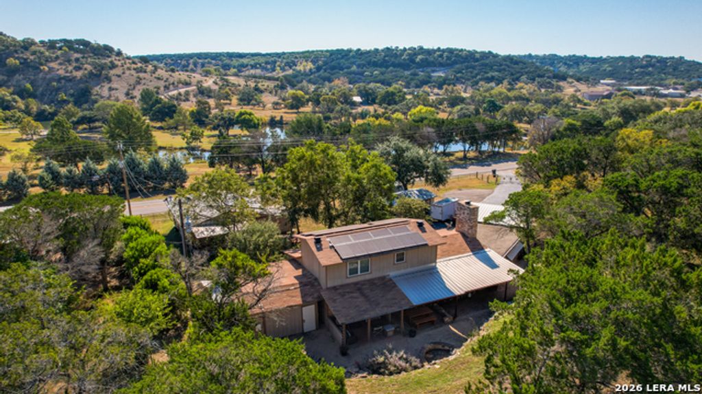 1406 N Harper Rd, Kerrville