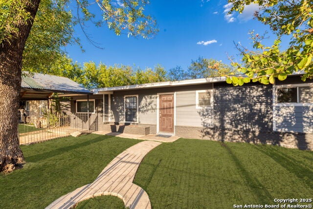 338 Surrels, San Antonio