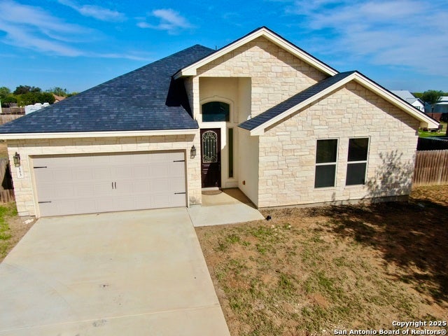 153 Medium Meadow, Lytle