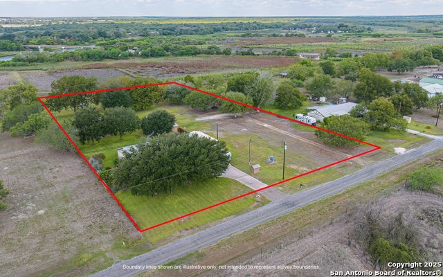 162 Peninsula Dr, Mathis