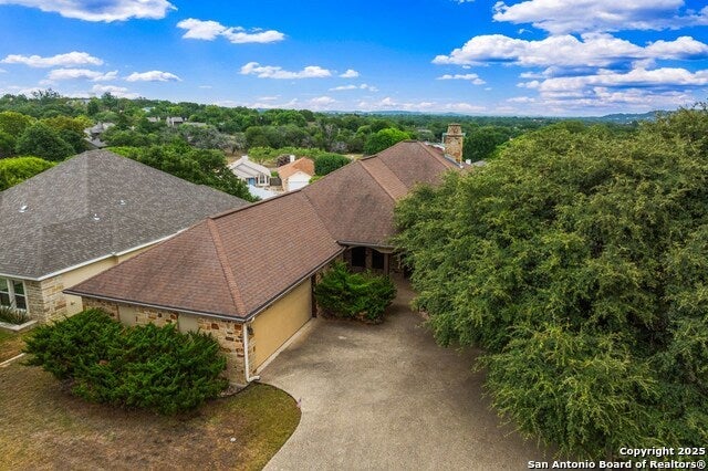 1705 N Valencia Dr., Kerrville