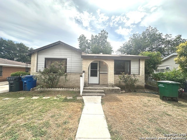 370 Sterling, San Antonio
