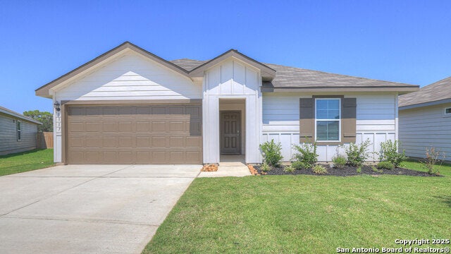 1116 Argonne Forest, Seguin