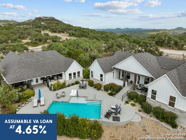 1032 Clear Water, Helotes