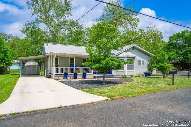 808 N Crockett St, Fredericksburg