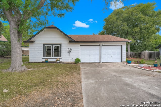 9750 Misty Ash, Converse