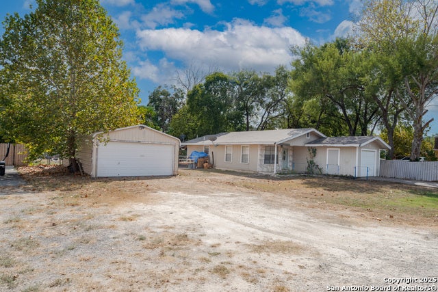 1022 Plateau Rdg, New Braunfels