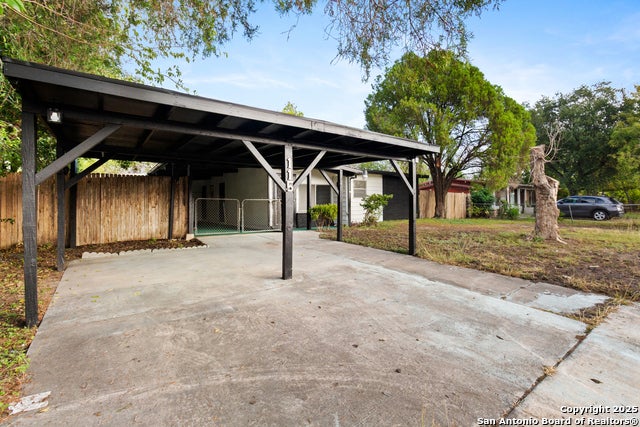 115 Dumont, San Antonio