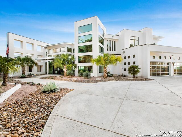 21526 Privada Avila, San Antonio