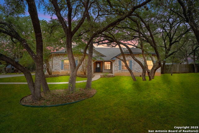 8902 Enchanted Park, Boerne