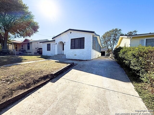 339 Allsup, San Antonio