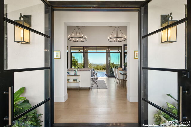 10415 Kendall Cyn, San Antonio