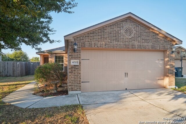 6723 Luckey Path, San Antonio