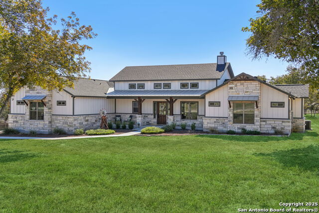 132 Wood Valley, Adkins