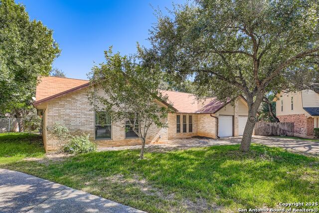 14218 Woodlark, San Antonio