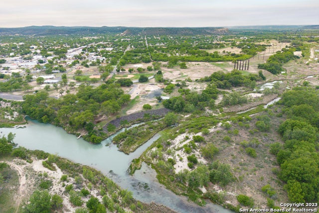 308 Hackberry St, Junction