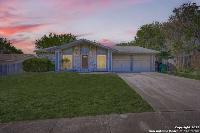 11817 Splintered Oak, Live Oak