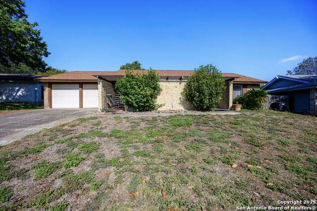 7717 Dry Canyon, Live Oak