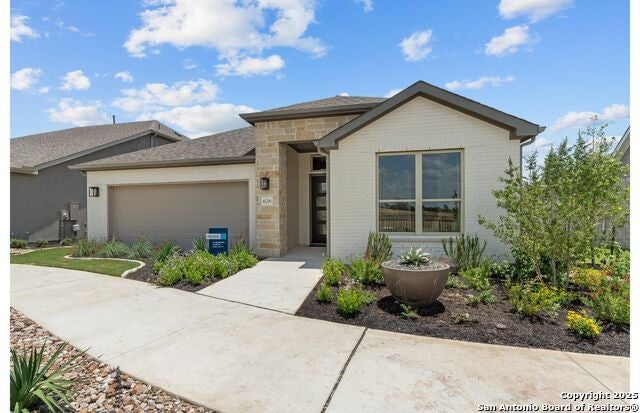 613 Dayflower Ln, New Braunfels