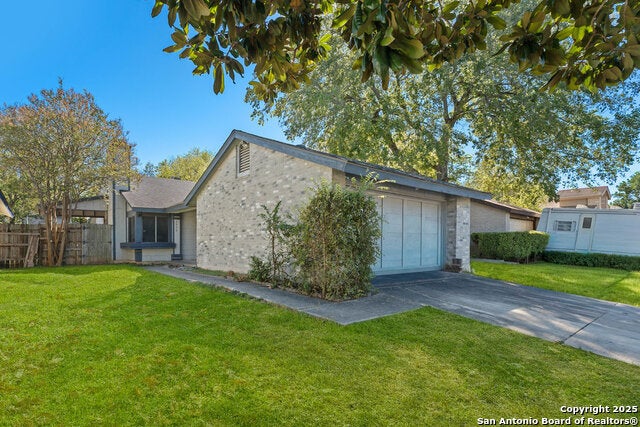 5936 Misty Glen, San Antonio