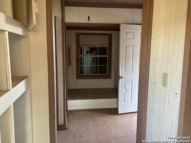 52 Beach Shore, Bandera