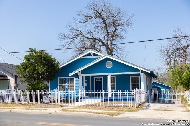 2521 E Houston St 1, San Antonio