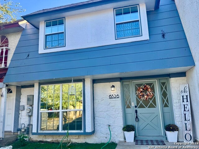 6526 Spring Manor, San Antonio