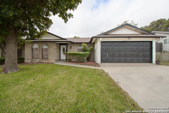 12605 Moss Hollow, Live Oak