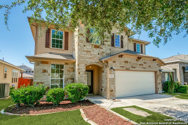 7823 Bluebird Haven, Selma